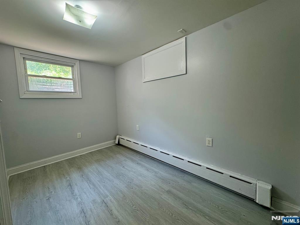 687 Midland Avenue 1 Property Photo 8
