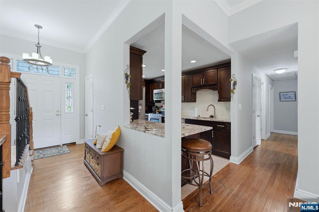 105 Winthrop Road Property Photo 12