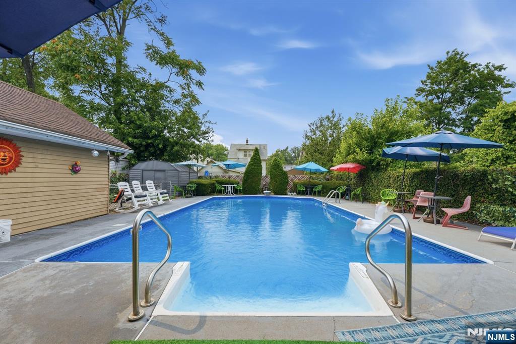 12 Columbus Avenue Property Photo 26