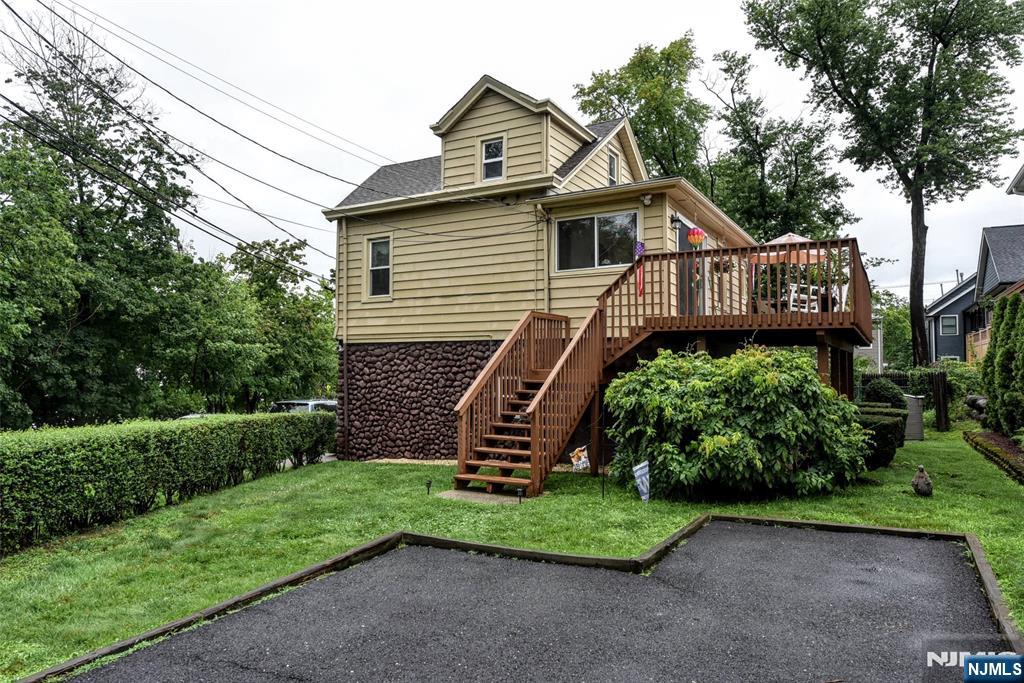 7 Lafayette Place Property Photo 3