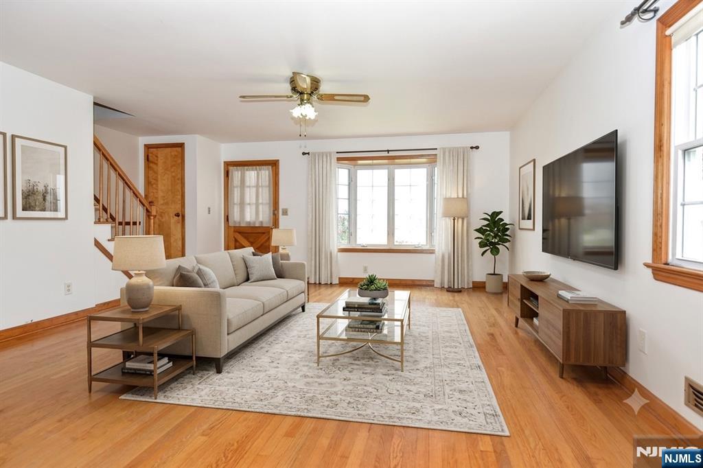 419 Main Avenue Property Photo 6