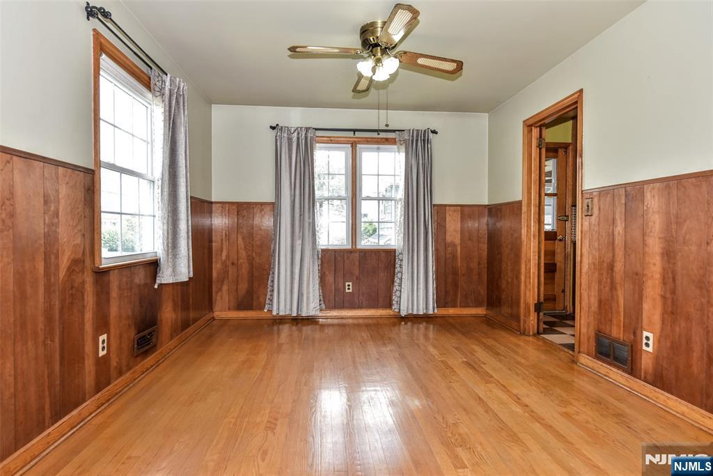 419 Main Avenue Property Photo 8