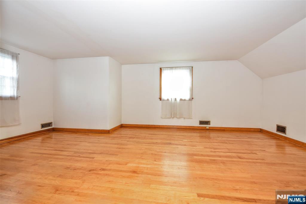 419 Main Avenue Property Photo 18