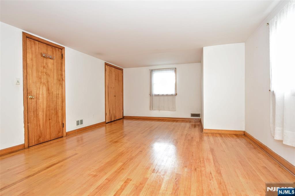 419 Main Avenue Property Photo 19