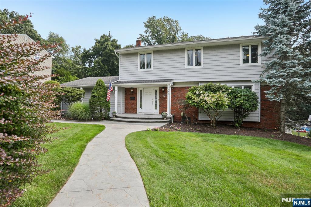 26 Almroth Drive Property Photo 1