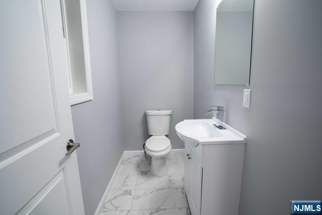 313 Livingston Avenue Property Photo 9