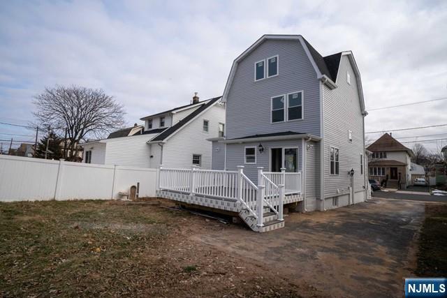 313 Livingston Avenue Property Photo 18