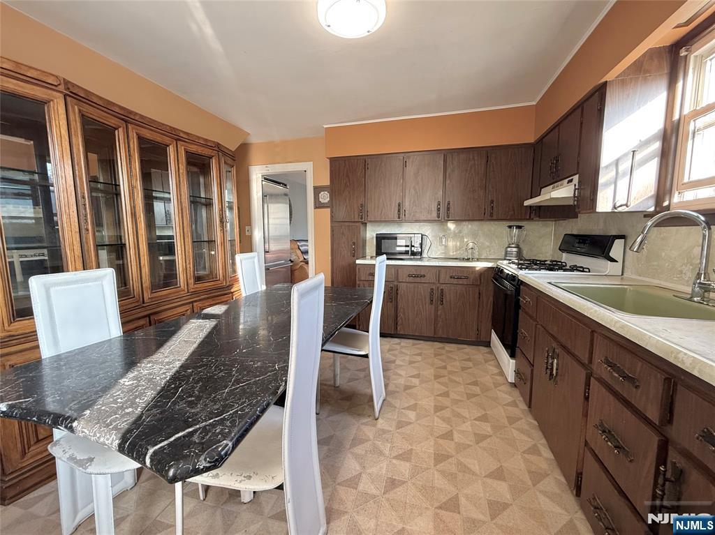 500 Jefferson Street Property Photo 10