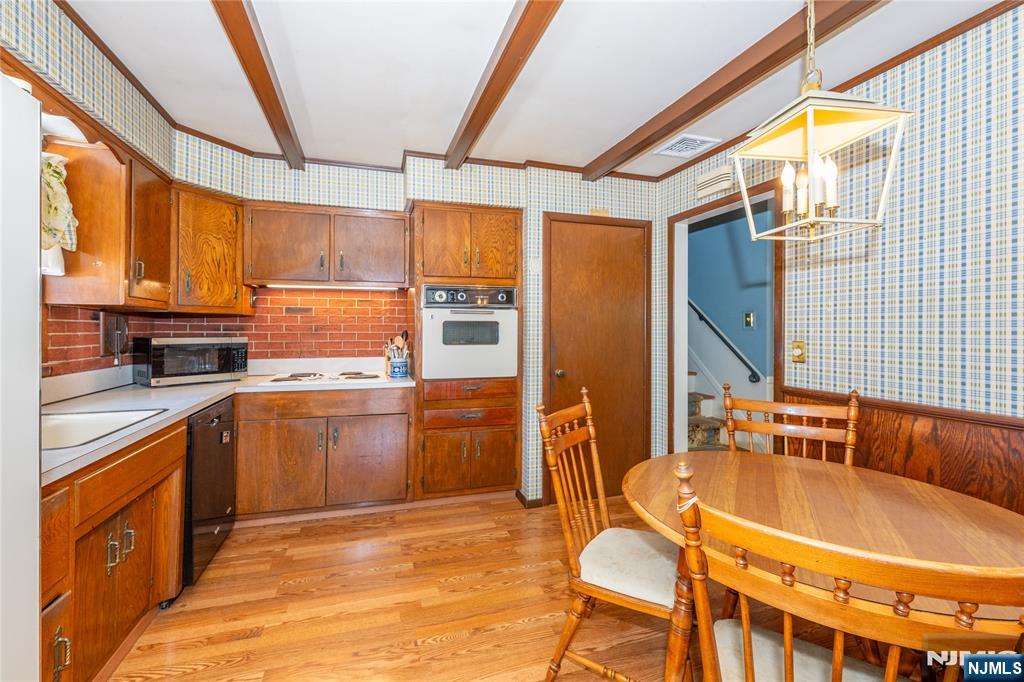 64 Sanford Drive Property Photo 16