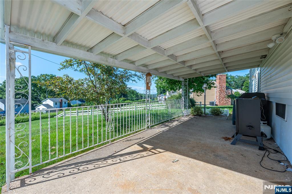 64 Sanford Drive Property Photo 34