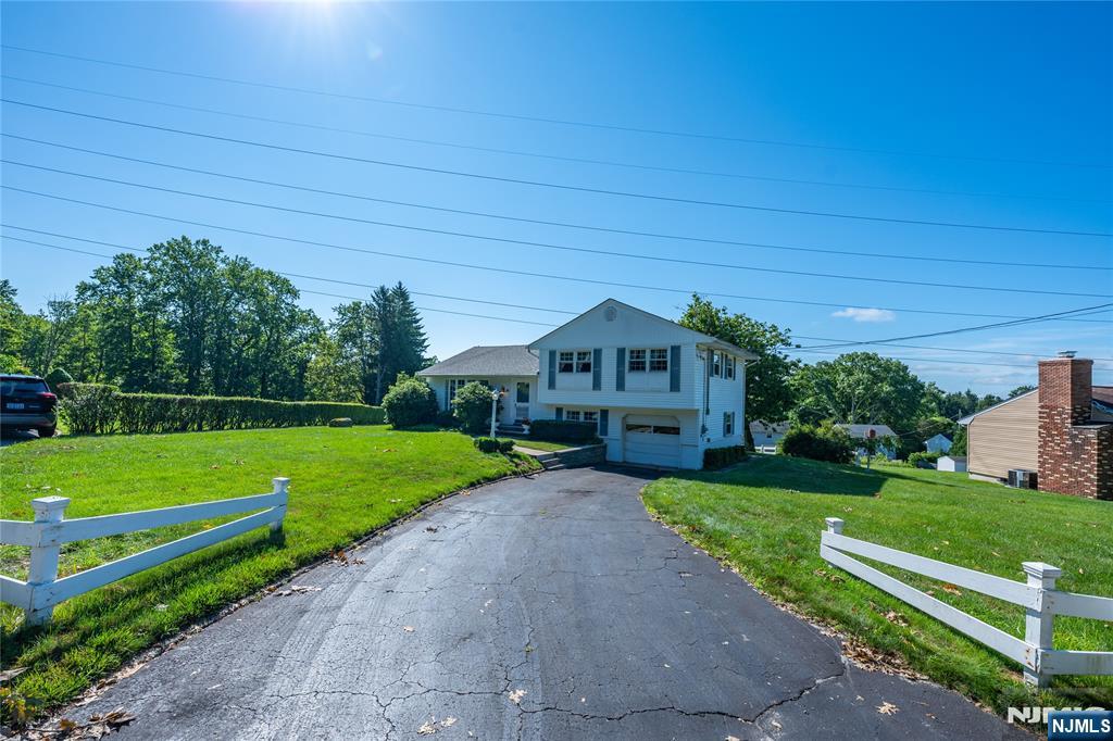 64 Sanford Drive Property Photo 39