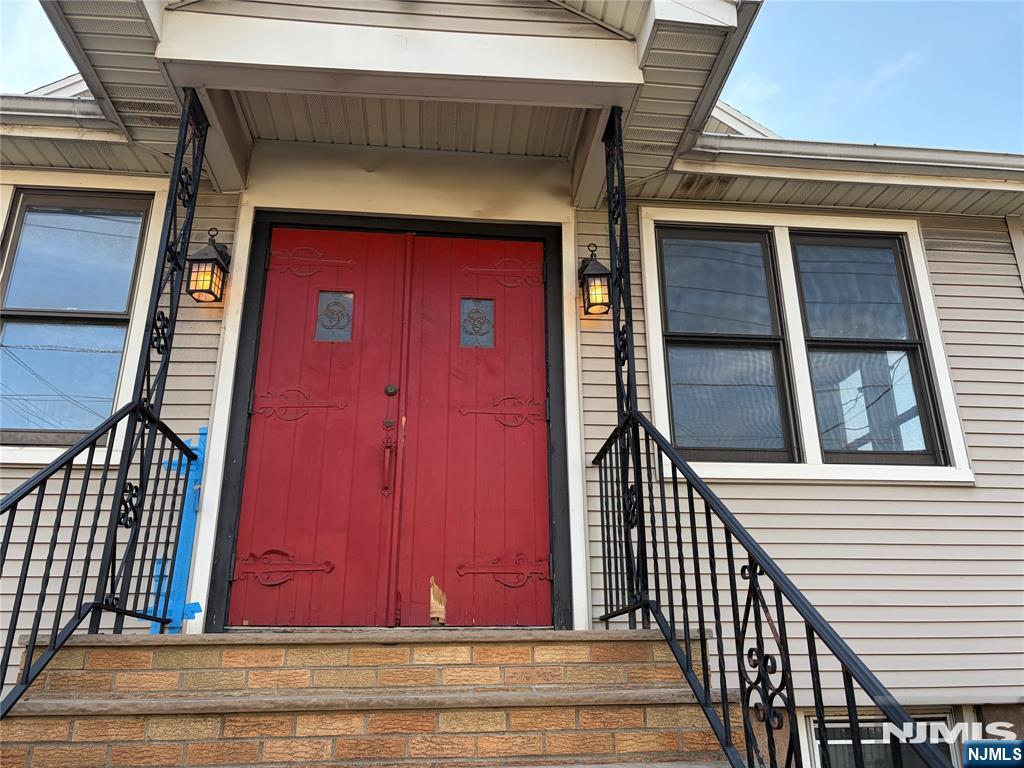 4009 Liberty Avenue Property Photo 3