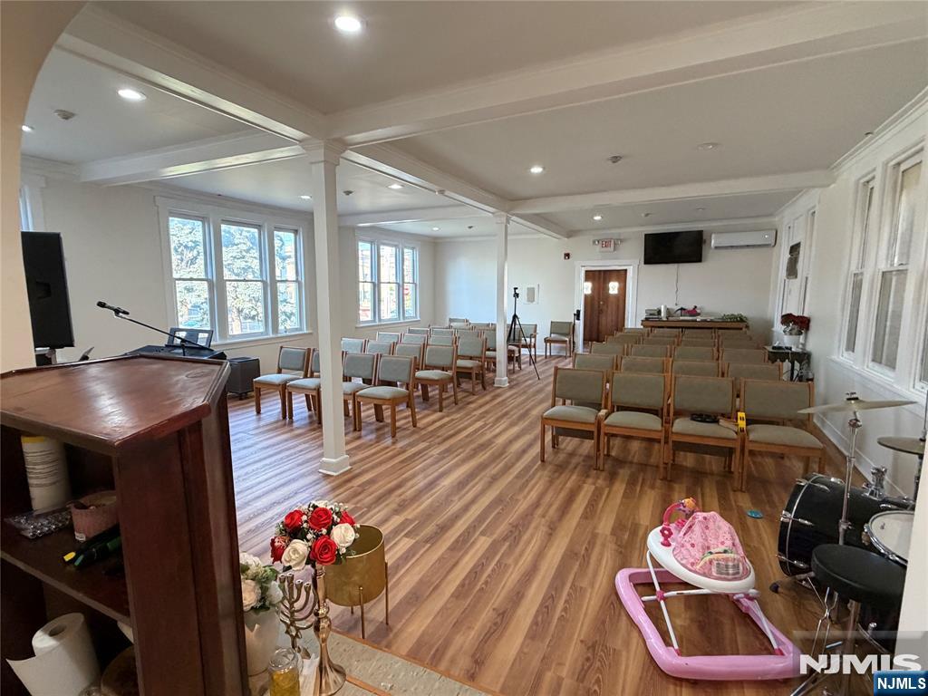 4009 Liberty Avenue Property Photo 9
