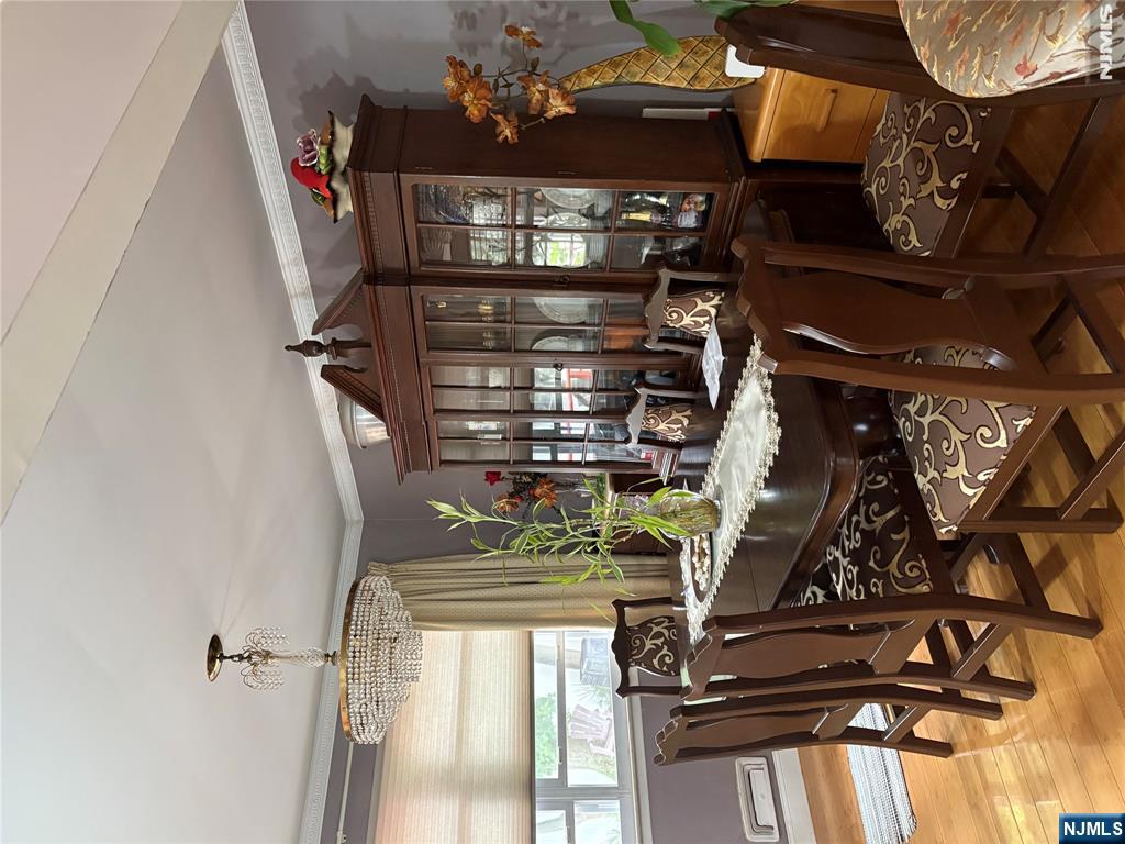 30 Harding Avenue Property Photo 2
