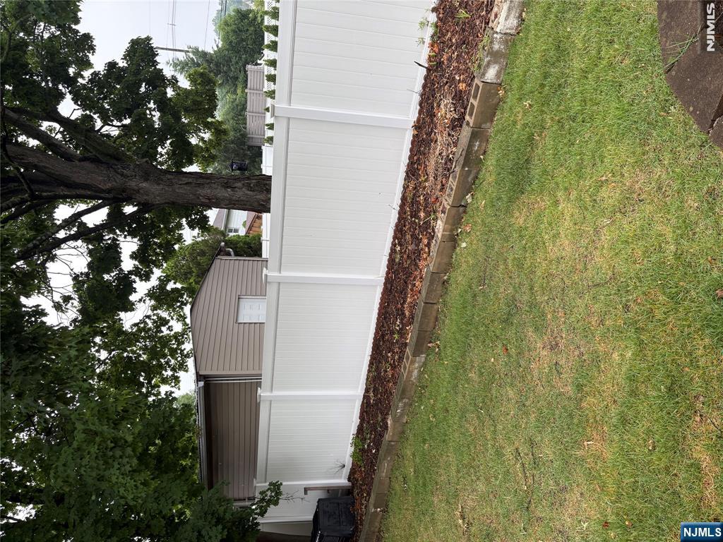 30 Harding Avenue Property Photo 8