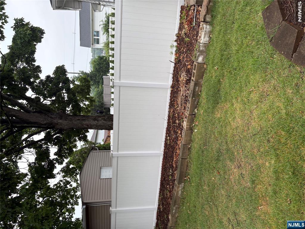30 Harding Avenue Property Photo 9