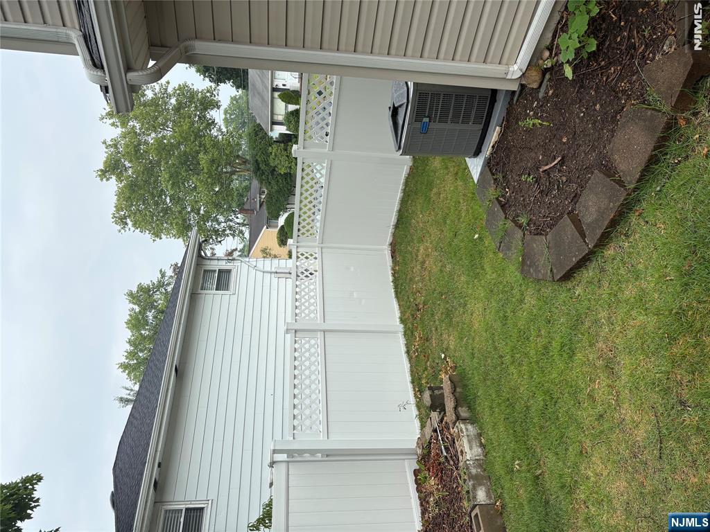 30 Harding Avenue Property Photo 10