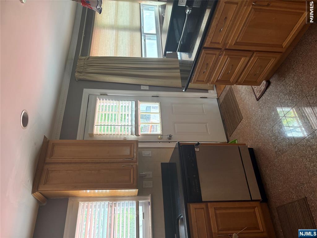 30 Harding Avenue Property Photo 13
