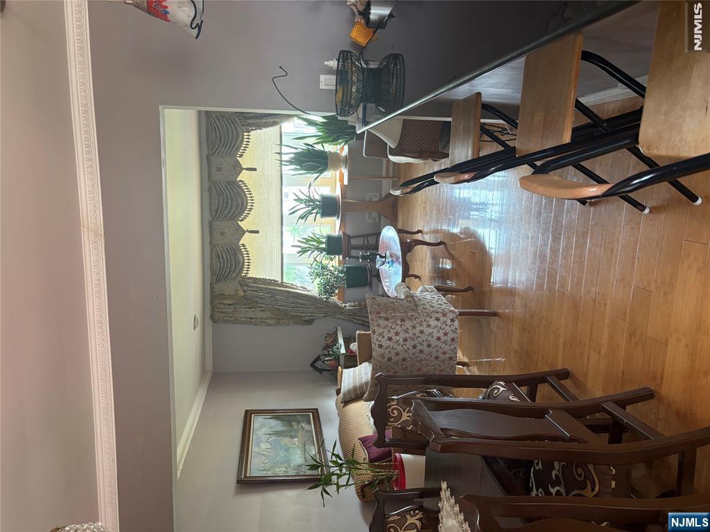 30 Harding Avenue Property Photo 15