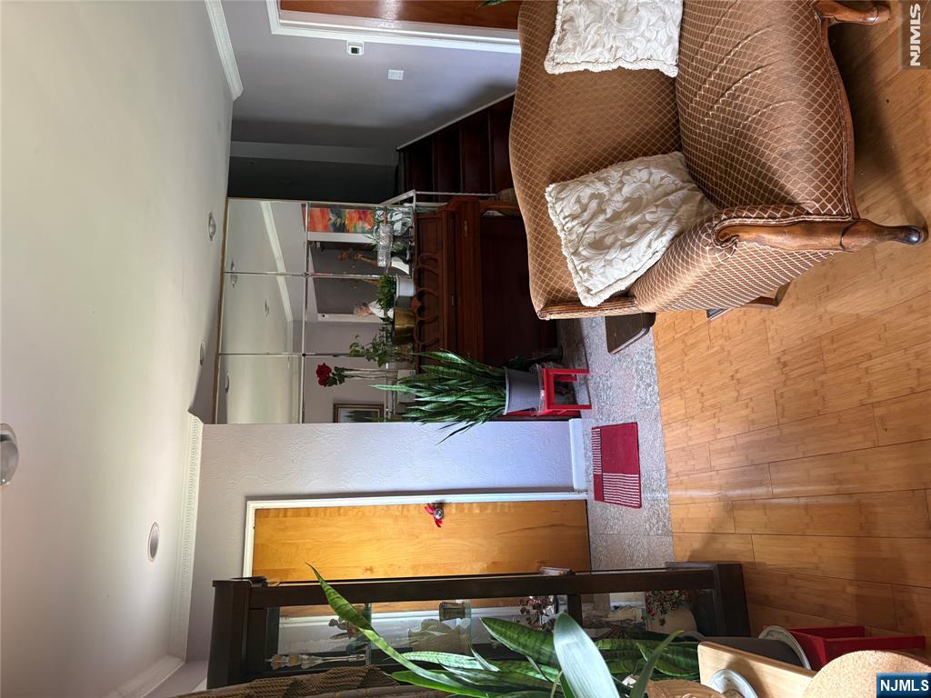 30 Harding Avenue Property Photo 16