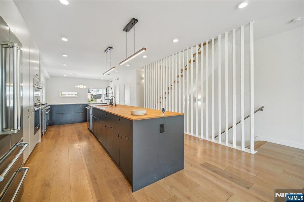 66b Henry Avenue Property Photo 11