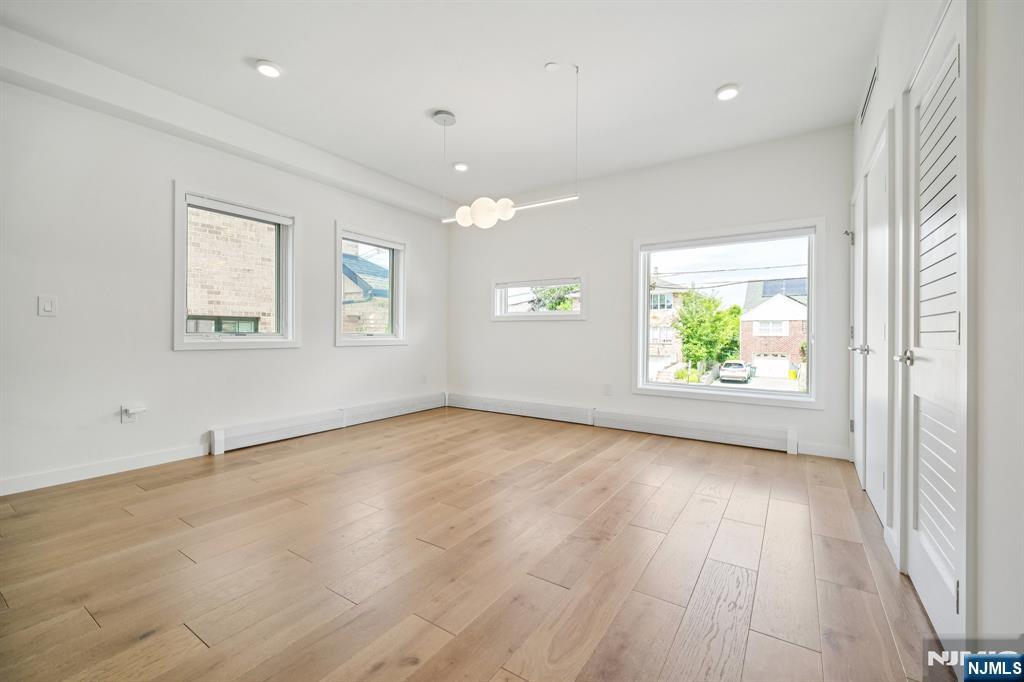 66b Henry Avenue Property Photo 16