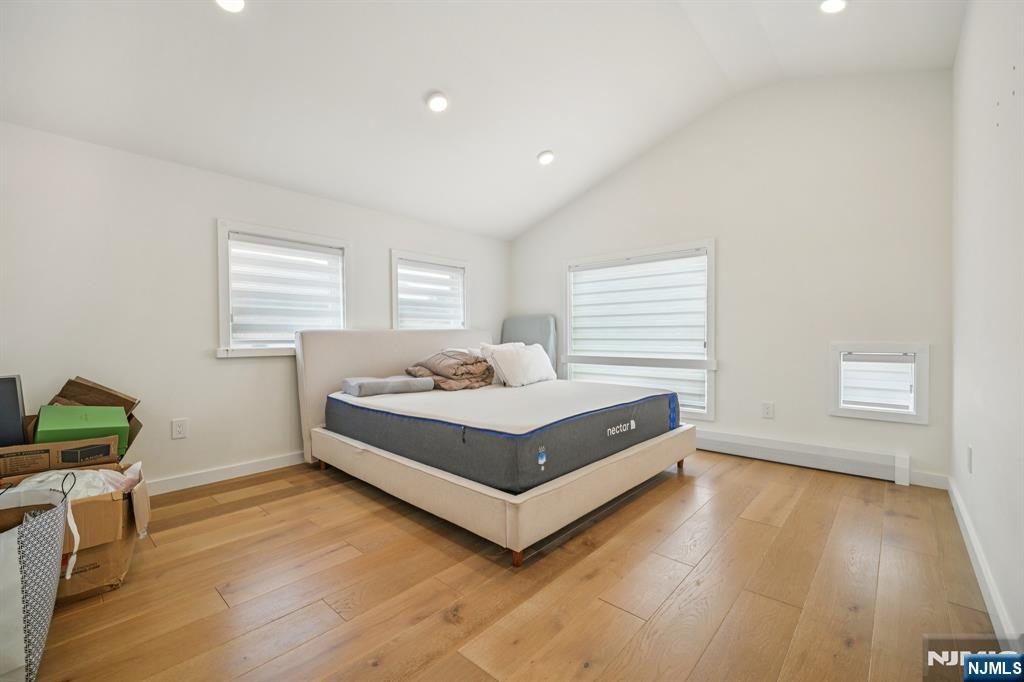 66b Henry Avenue Property Photo 22