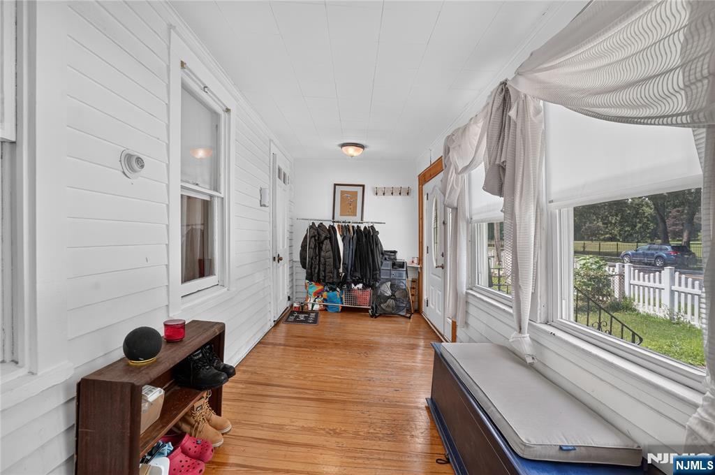59 Glenwood Avenue Property Photo 4