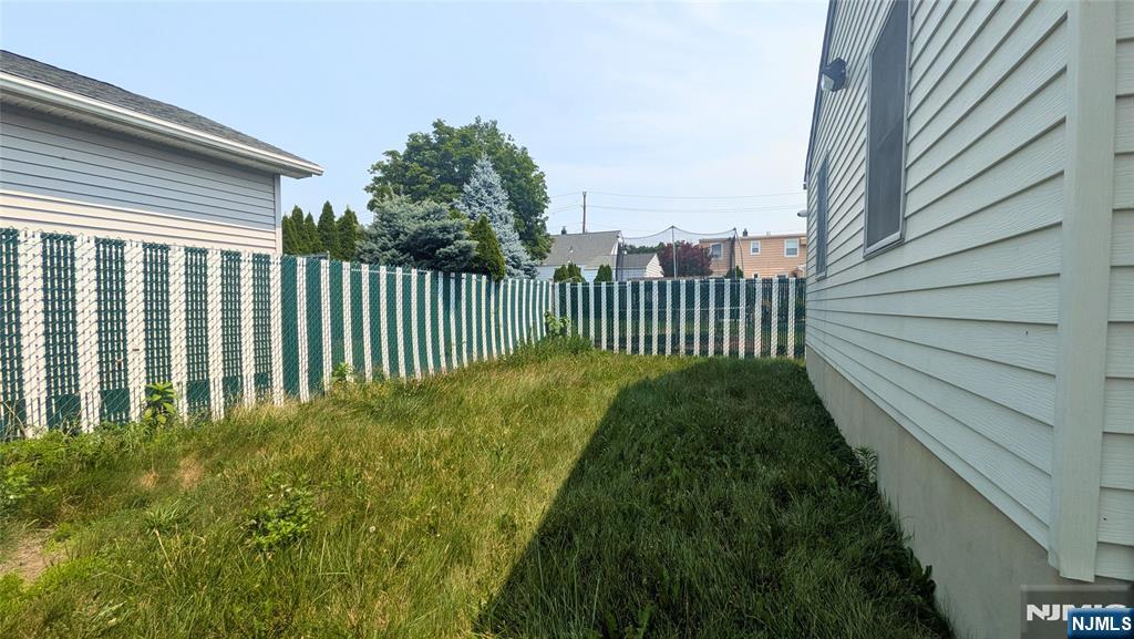245 Union Street Property Photo 22