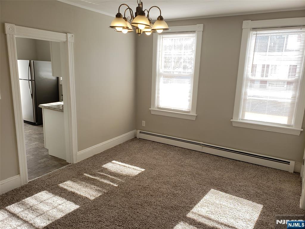 610 Cortlandt Street Property Photo 7