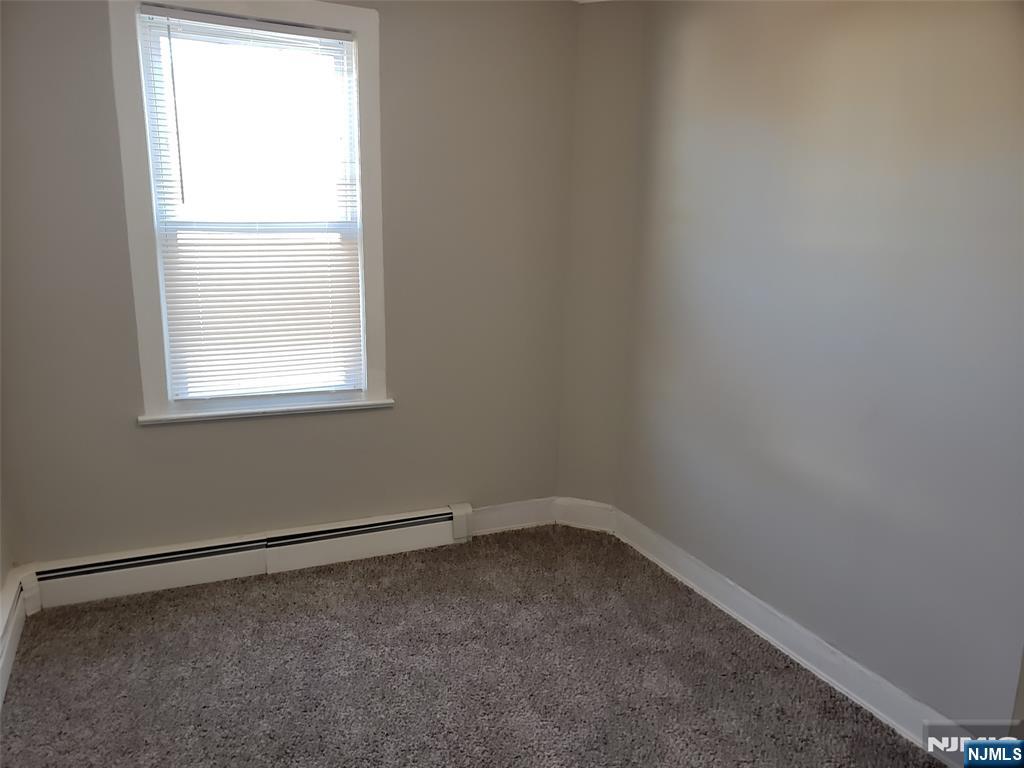 610 Cortlandt Street Property Photo 11