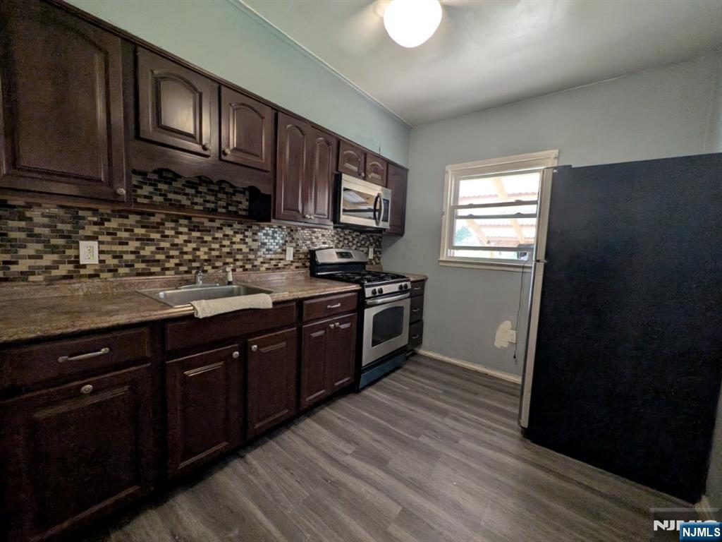 143 Atlantic Street Property Photo 3
