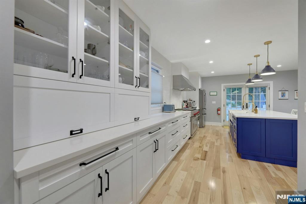 106 Lake Street Property Photo 13