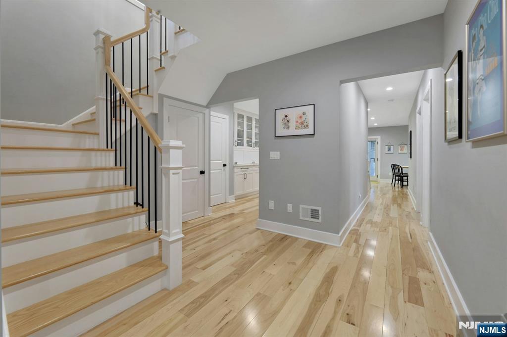 106 Lake Street Property Photo 18