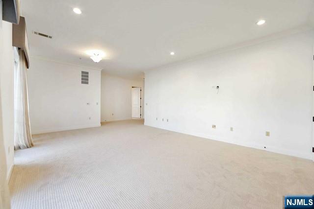 2315 The Plaza 2315 Property Photo 2