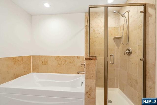 2315 The Plaza 2315 Property Photo 15