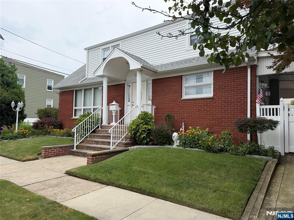 654 Chase Avenue 2 Property Photo 1
