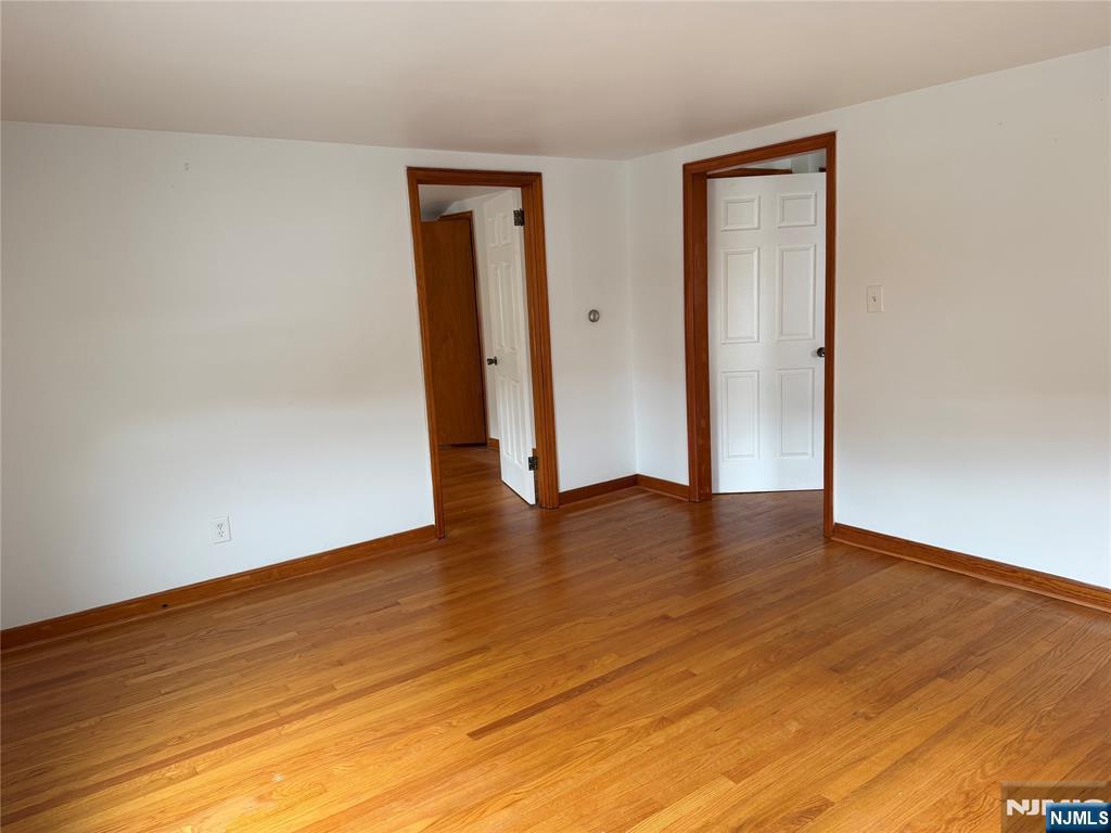 654 Chase Avenue 2 Property Photo 6