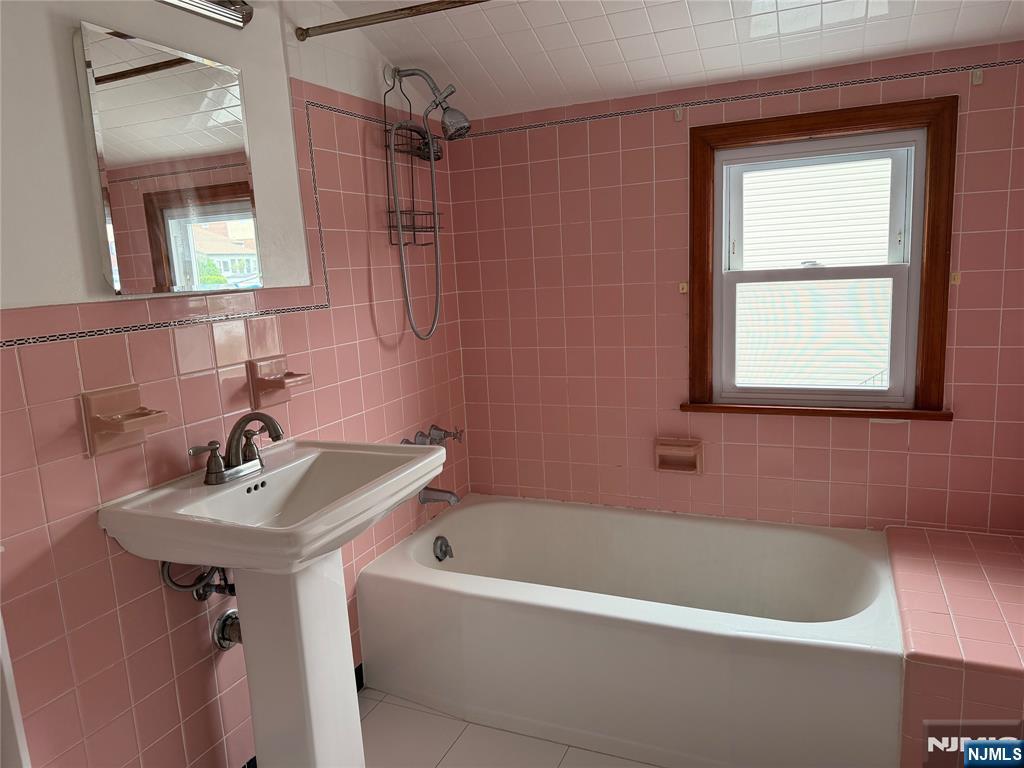 654 Chase Avenue 2 Property Photo 8
