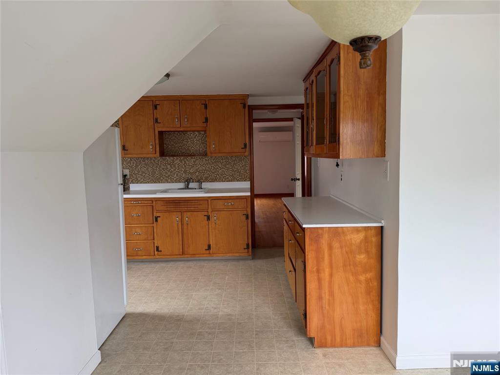 654 Chase Avenue 2 Property Photo 15
