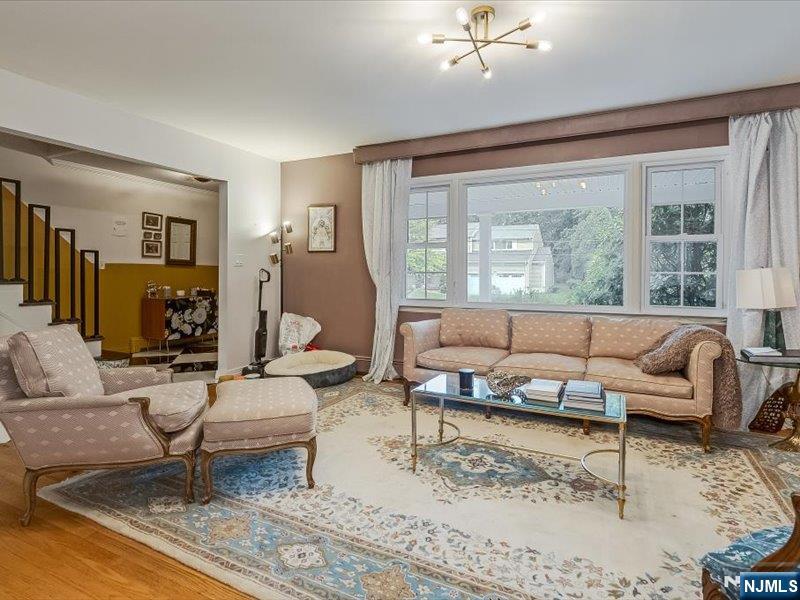 372 Mckinley Boulevard Property Photo 8