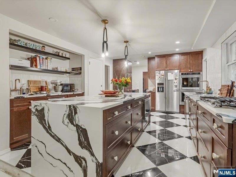 372 Mckinley Boulevard Property Photo 14