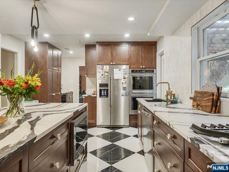372 Mckinley Boulevard Property Photo 15