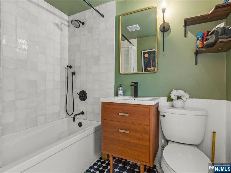 372 Mckinley Boulevard Property Photo 23