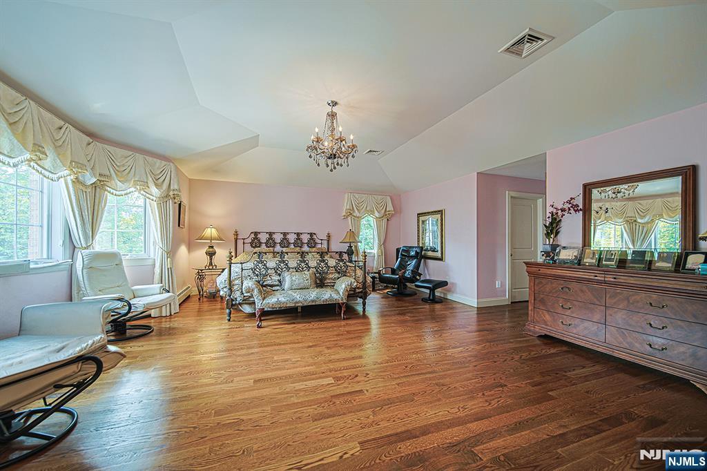 290 Mccloud Drive Property Photo 8