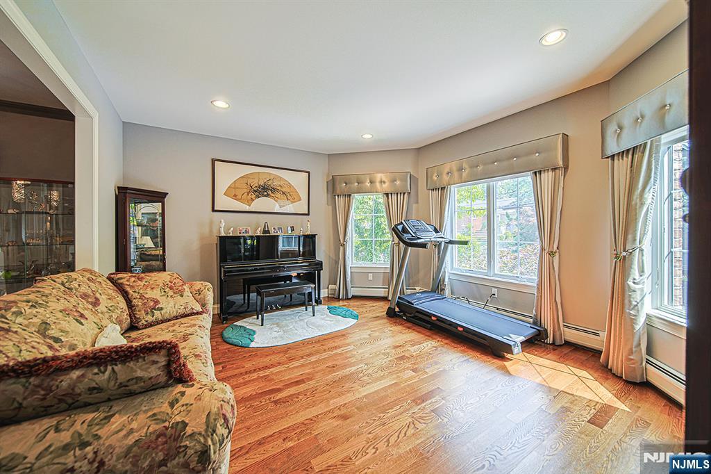 290 Mccloud Drive Property Photo 11