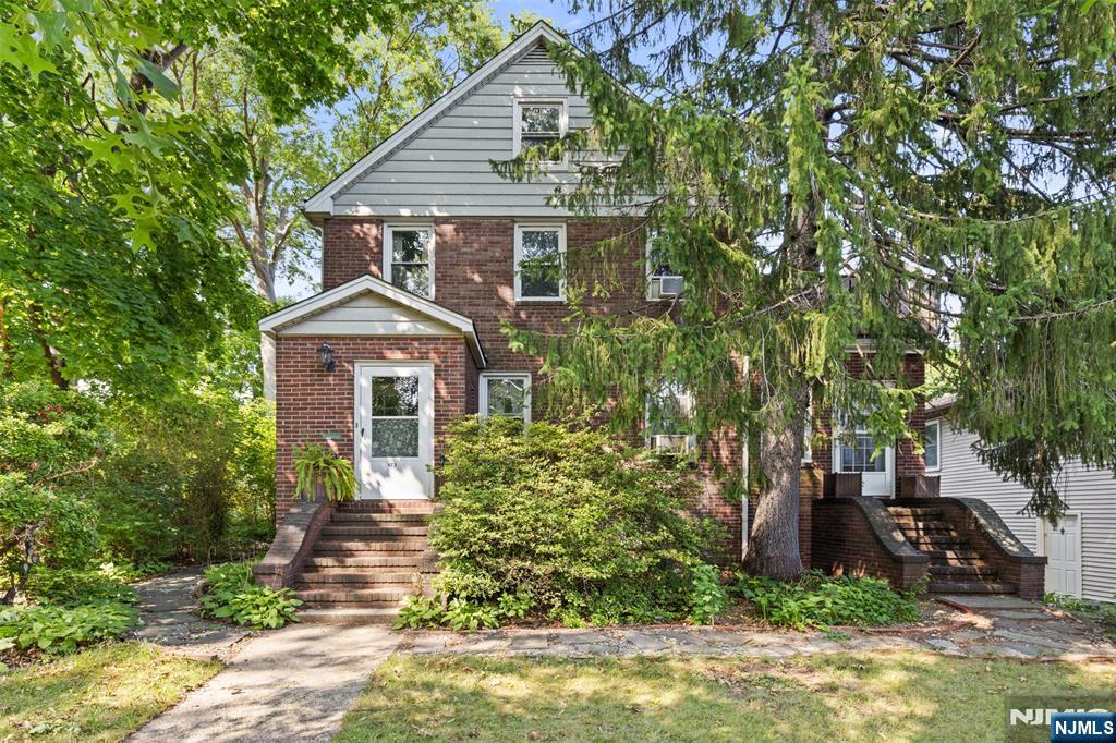 173 Linwood Avenue Property Photo 4