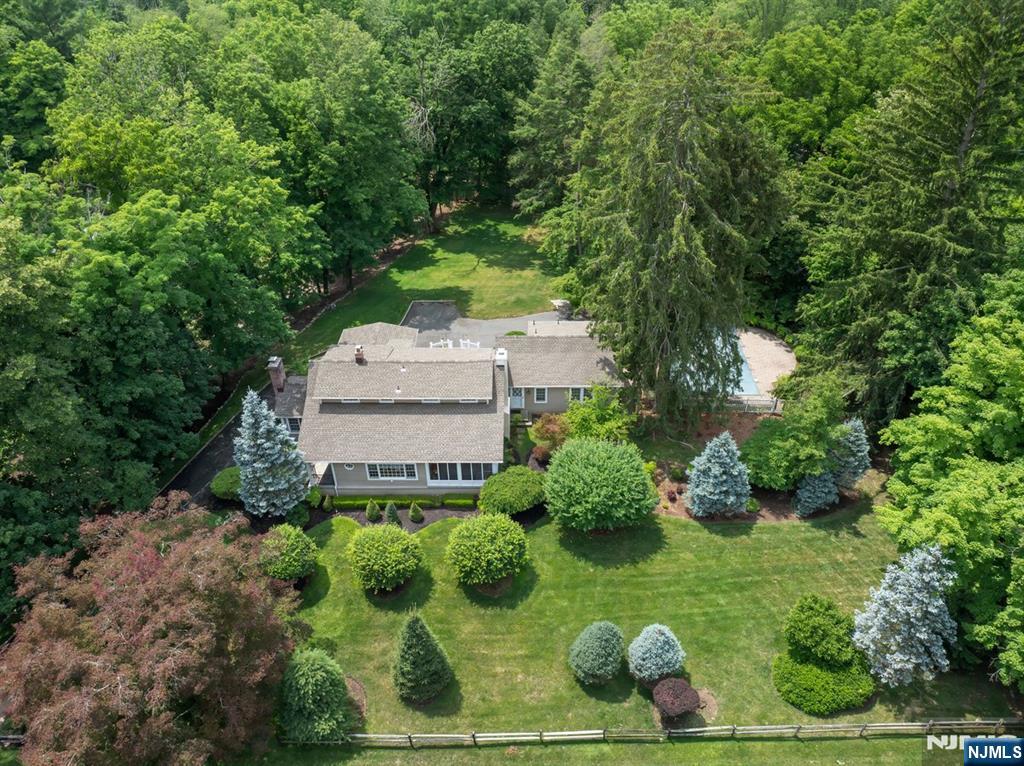 249 E Saddle River Road Property Photo 1