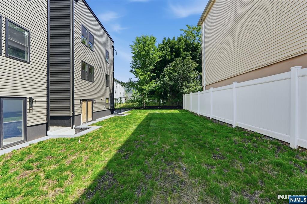 434 10th Street Property Photo 26