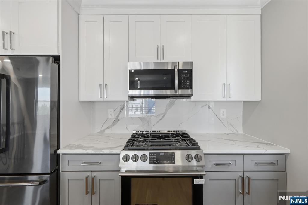 434 10th Street Property Photo 27